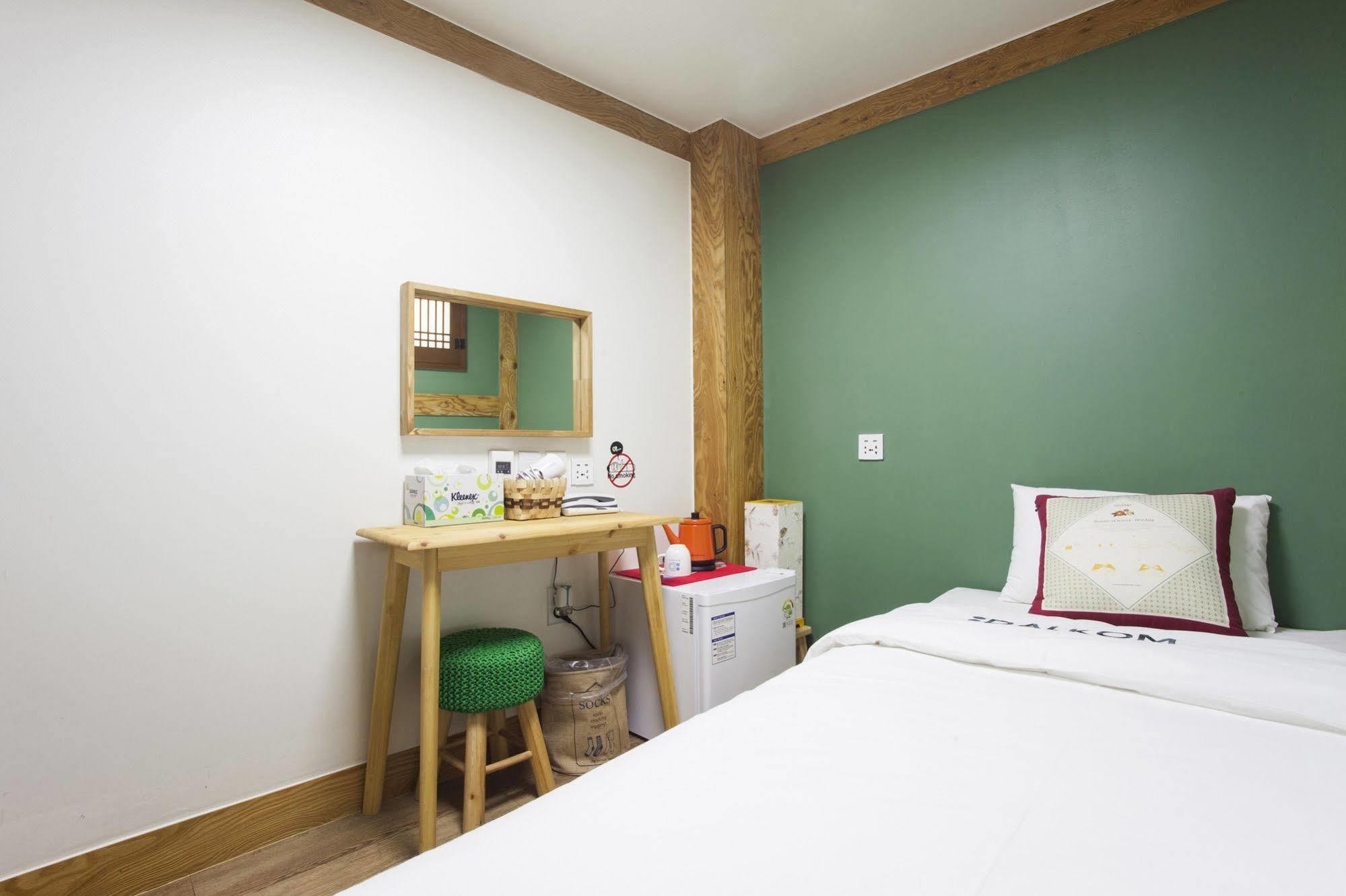 Mini Hotel Dalkom In Dongdaemun Seul Exterior foto